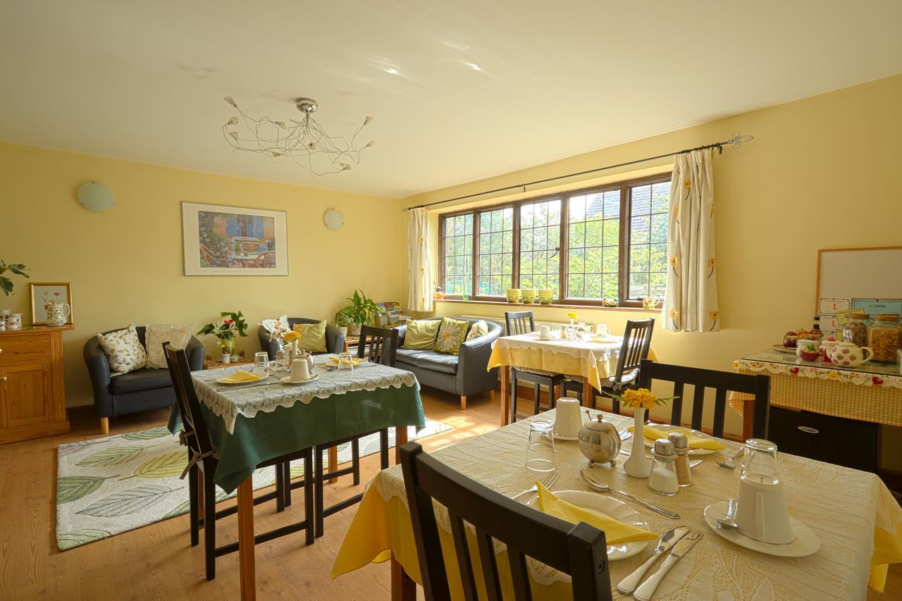 Strawberry Cottage B&B Hedge End Ngoại thất bức ảnh